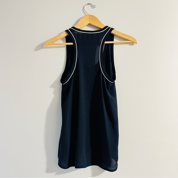 Banana Republic Sleeveless Blouse Extra Small Navy Blue Chic Business Casual Top - Picture 4 of 8